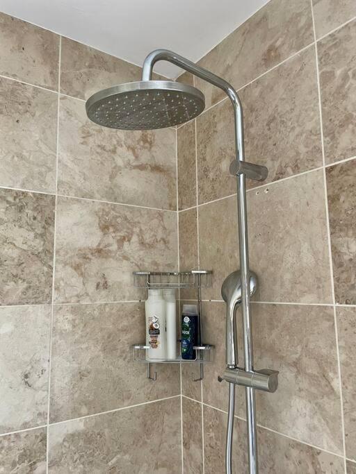 Modern 2 Bed Flat W Parking, Dog Friendly, Central Борнмът Екстериор снимка